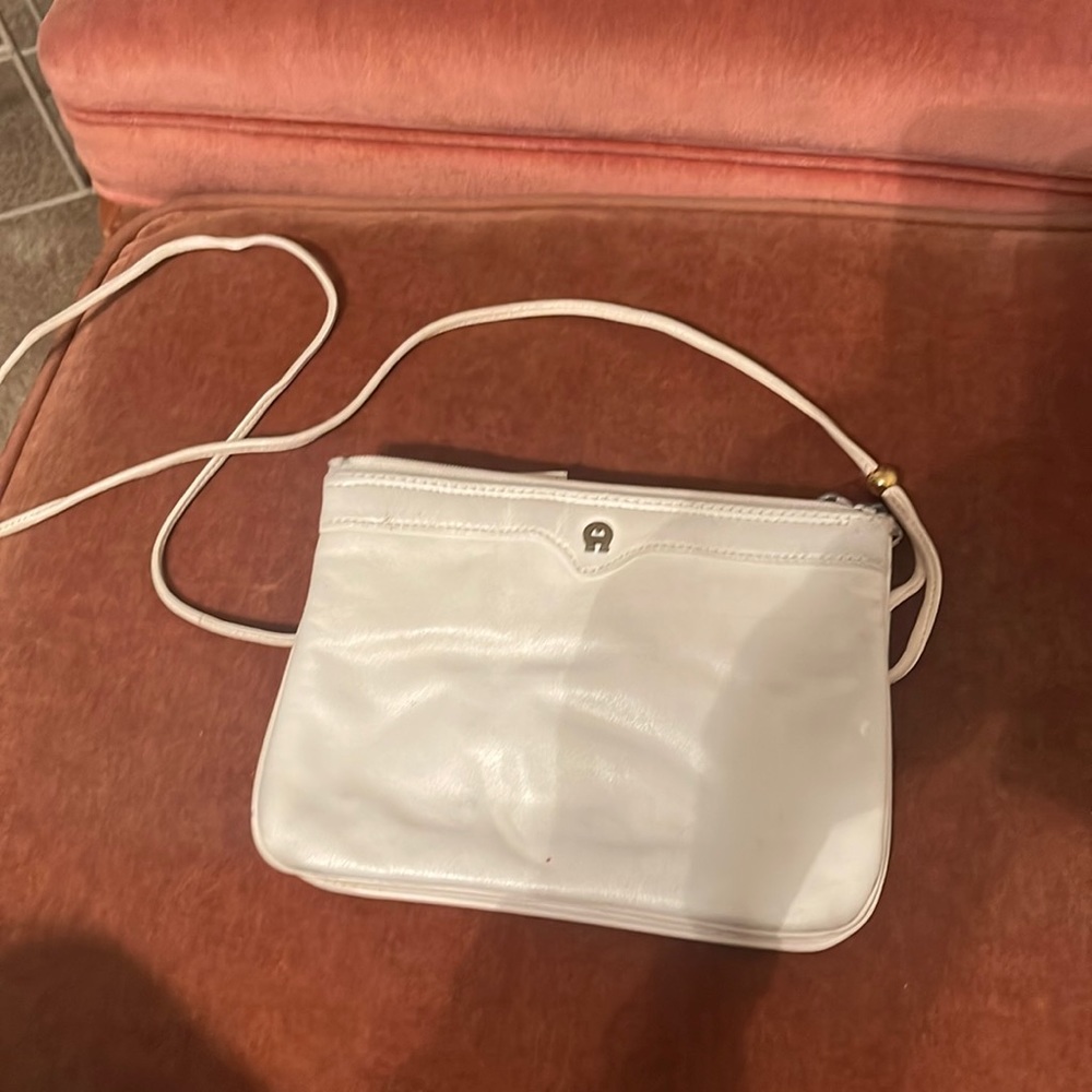 Vintage Etienne Aigner purse.